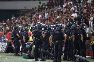 国安内部人士：传闻说俱乐部要解散、欠薪8个月都是谣言