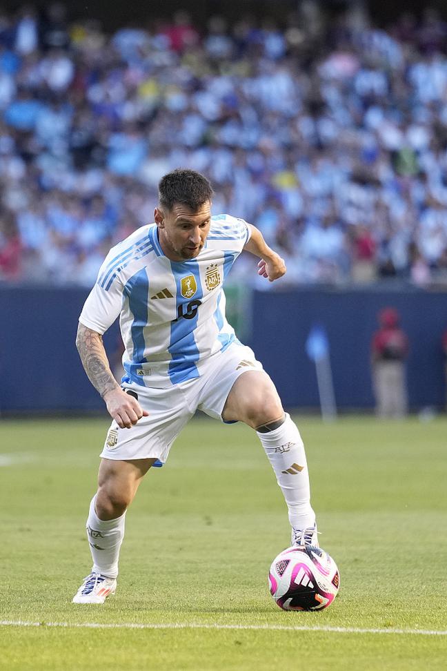 谢尔基战桑德兰数据：助攻梅开二度，9次过人5次成功