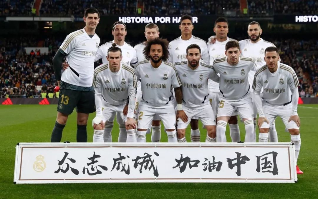 忠诚！每体：拉菲尼亚目前没经纪人，拒绝所有离开巴萨的谈判