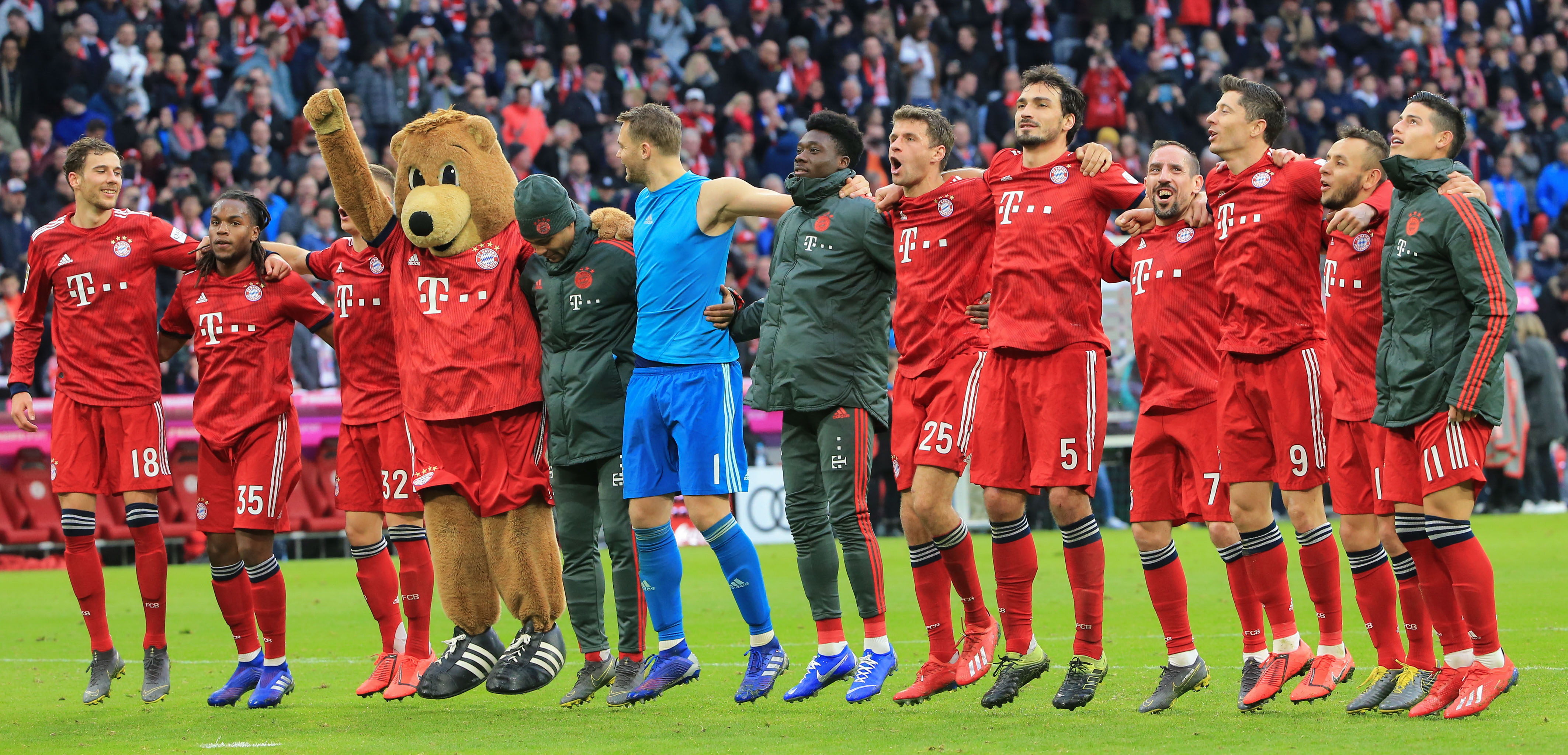 足球战术板：四种常见变化