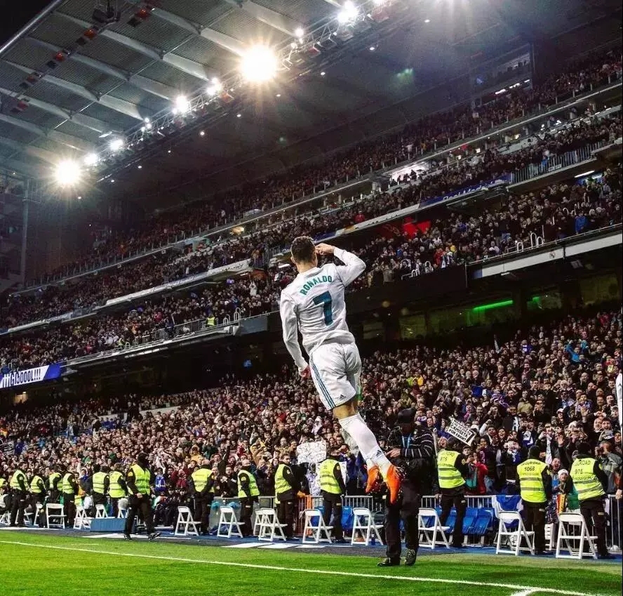 NBA杯战报：卡斯尔30分10板6助，马刺132-119击败湖人