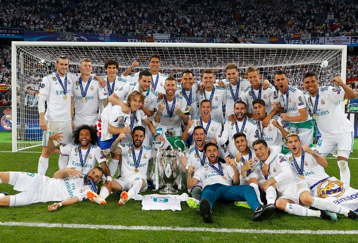 林诗栋2比1胜张本智和，国乒混团世界杯三连冠