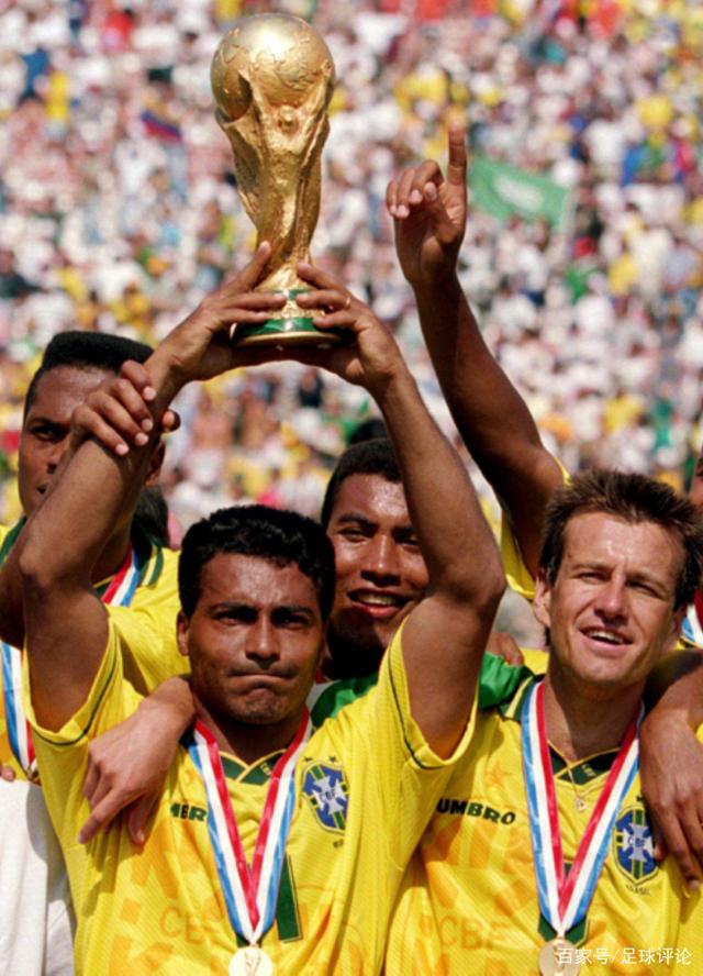 瓜迪奥拉谈队中另一名前锋马尔穆什