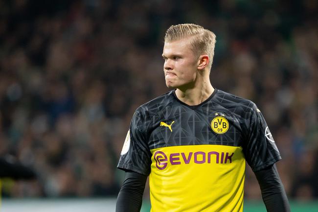 王曼昱横扫李恩惠，孙颖莎等人观摩学习，蒯曼混双横扫韩国组合